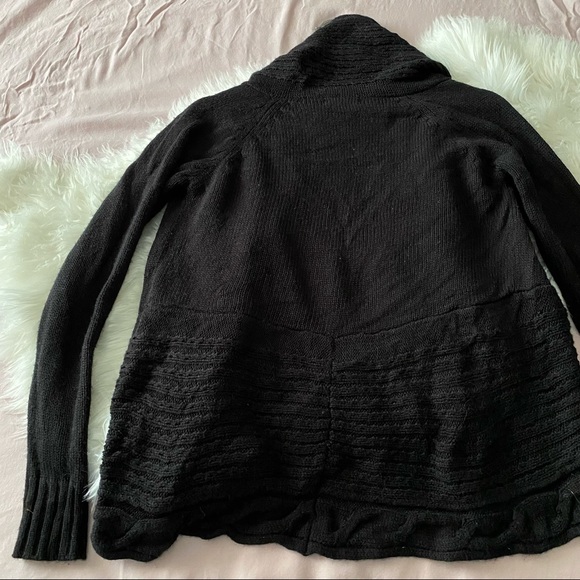 Shows Neck • Black Cardigan - Picture 4 of 8